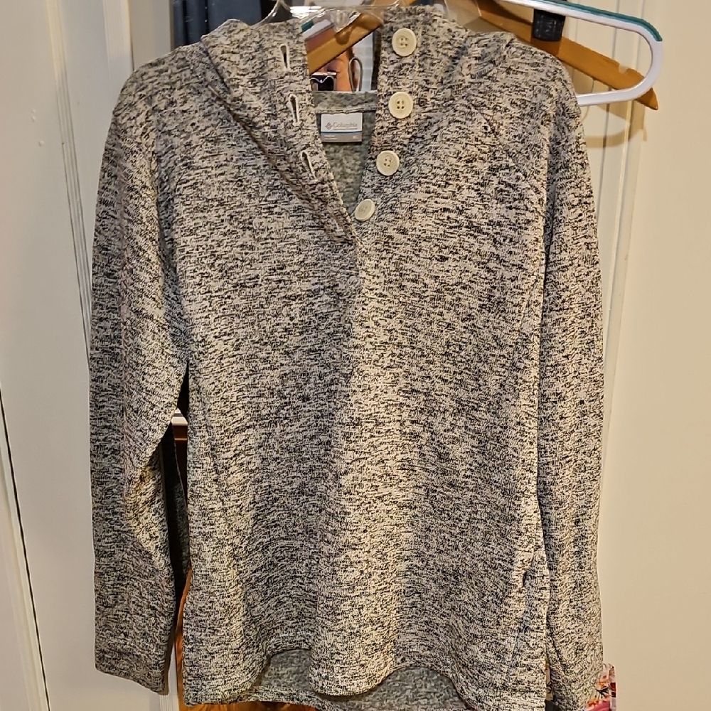 Columbia Women's Gray V-Neck Sweater